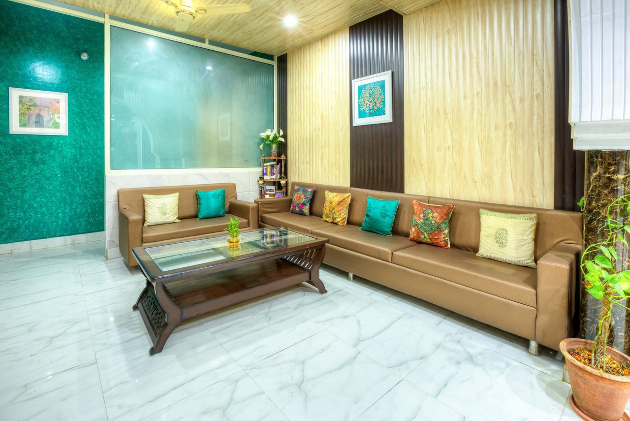Hotel Treebo Trend The Lily à Rishīkesh Extérieur photo